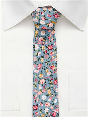 {{photo.Alt || photo.Description || 'Галстук из хлопка в цветочек'}}