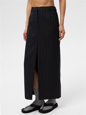 {{photo.Alt || photo.Description || 'Юбка с разрезом спереди'}}