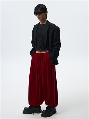 {{photo.Alt || photo.Description || 'Аладдины мужские из бархата &quot;Большой театр&quot;'}}