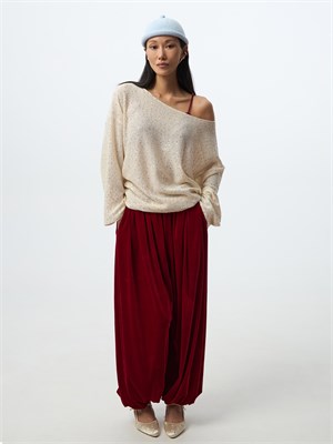 {{photo.Alt || photo.Description || 'Аладдины женские из бархата &quot;Большой театр&quot;'}}