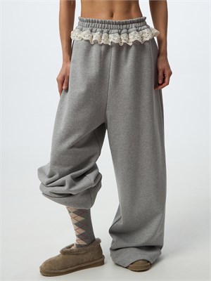 {{photo.Alt || photo.Description || 'Брюки женские из футера с рюшей'}}