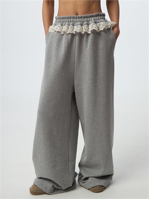 {{photo.Alt || photo.Description || 'Брюки женские из футера с рюшей'}}