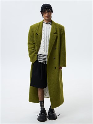 {{photo.Alt || photo.Description || 'Пальто мужское Достоевский'}}