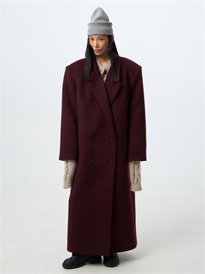 {{photo.Alt || photo.Description || 'Пальто женское оверсайз Достоевский'}}