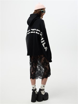 {{photo.Alt || photo.Description || 'Худи с аппликацией и молнией на спине'}}