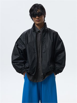 {{photo.Alt || photo.Description || 'Ветровка из хлопка'}}